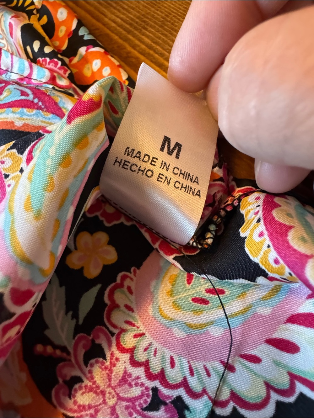 Scarves & Wraps - Picture 4 of 11